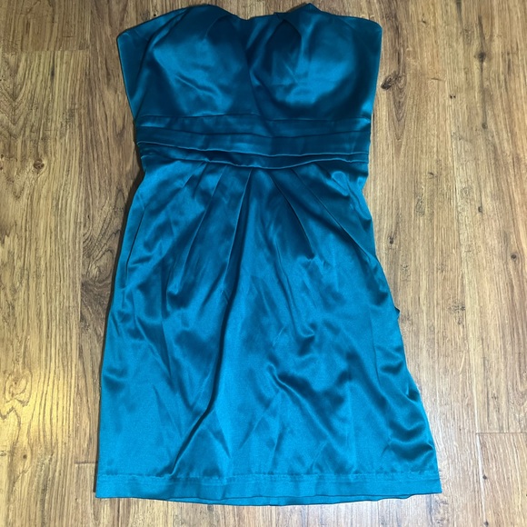 ♡ Beautiful Teal mini Dress. - Picture 1 of 3